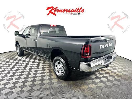 2026 RAM 3500 Tradesman Crew Cab 4x4 8' Box