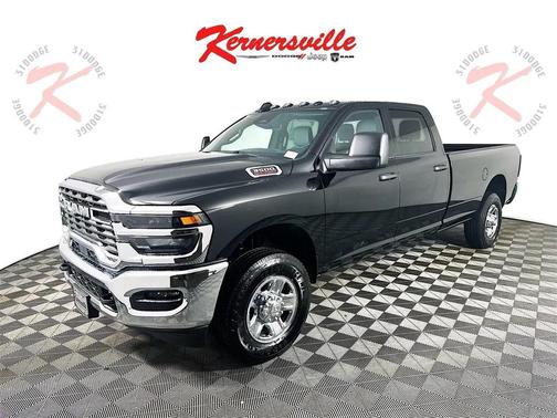 2026 RAM 3500 Tradesman Crew Cab 4x4 8' Box