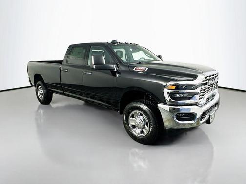 2026 RAM 3500 Tradesman Crew Cab 4x4 8' Box