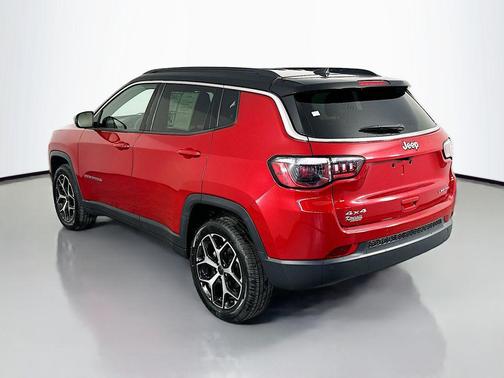 Red Hot Pearlcoat 2025 Jeep Compass Limited