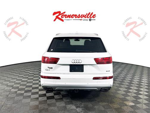 2019 Audi Q7 45 Premium Plus