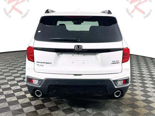 2023 Honda Passport AWD Elite