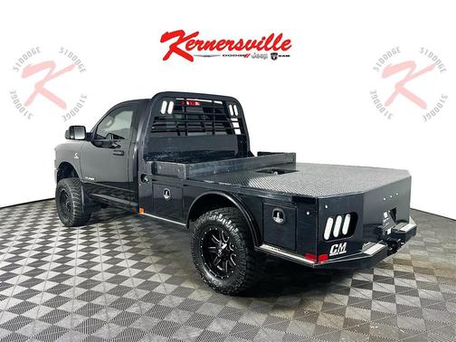 2022 RAM 3500 Tradesman Regular Cab 4x4 8' Box
