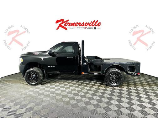 2022 RAM 3500 Tradesman Regular Cab 4x4 8' Box