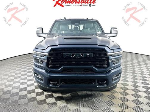 2026 RAM 3500 Limited Night 14in