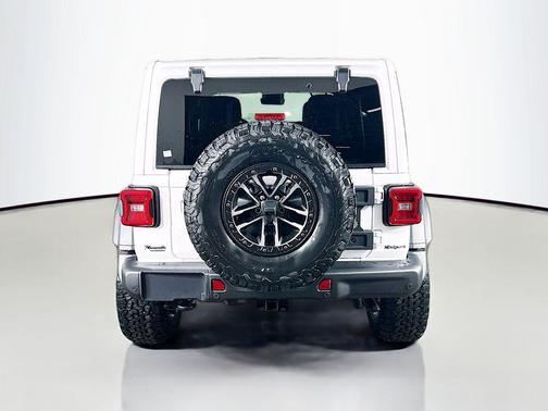 bright white clearcoat 2026 Jeep Wrangler 4-Door Moab 392 4x4