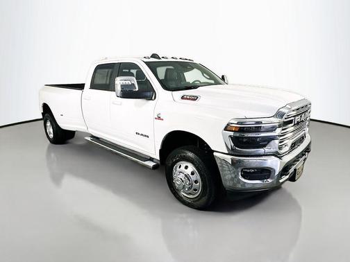 2025 RAM 3500 Laramie Crew Cab 4x4 8' Box