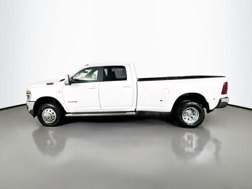 2025 RAM 3500 Laramie Crew Cab 4x4 8' Box
