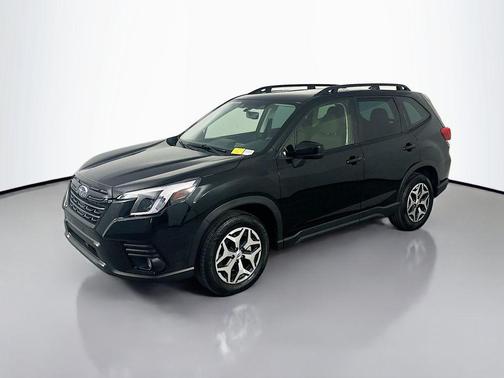 Crystal Black Silica 2023 Subaru Forester Premium
