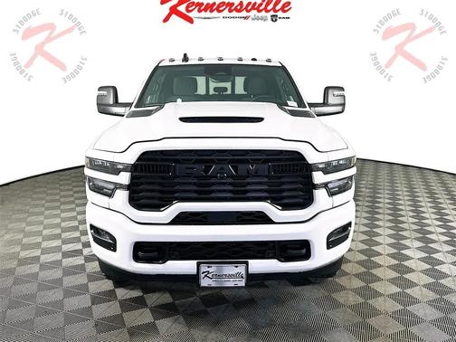 2026 RAM 2500 Black Express Crew Cab 4x4 6'4' Box