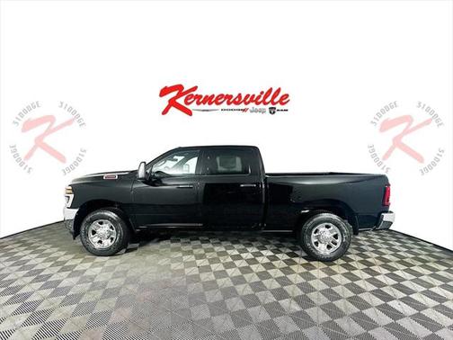 2025 RAM 2500 Tradesman Crew Cab 4x2 6'4' Box