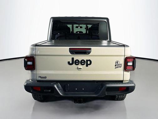 Limited Edition Gobi Clearcoat 2022 Jeep Gladiator Willys 4x4