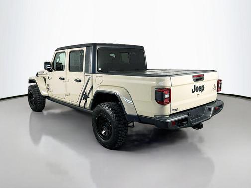 Limited Edition Gobi Clearcoat 2022 Jeep Gladiator Willys 4x4