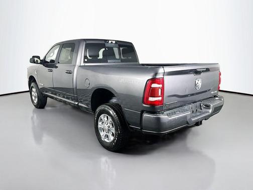 2022 RAM 2500 Big Horn Crew Cab 4x4 6'4' Box