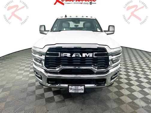 2025 RAM 2500 Tradesman Crew Cab 4x2 6'4' Box