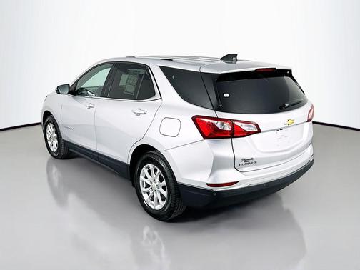 Silver Ice Metallic 2018 Chevrolet Equinox LT