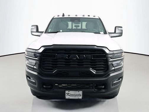 Bright White Clearcoat 2026 RAM 2500 Warlock Crew Cab 4x4 6'4' Box