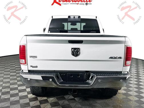 2018 RAM 2500 Laramie Crew Cab 4x4 6'4' Box