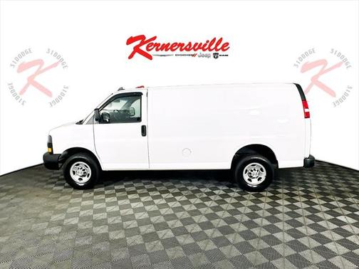2022 Chevrolet Express 2500 RWD 2500 Regular Wheelbase WT