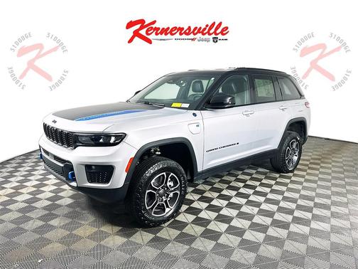 2022 Jeep Grand Cherokee 4xe Trailhawk