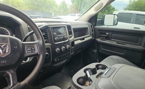 2018 RAM 2500 Tradesman Crew Cab 4x4 6'4' Box