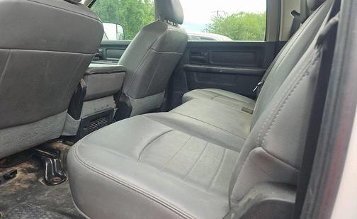 2018 RAM 2500 Tradesman Crew Cab 4x4 6'4' Box