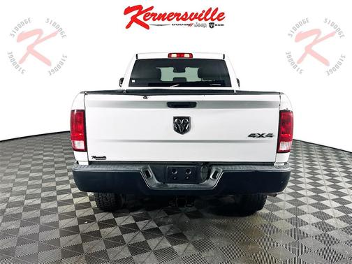 2018 RAM 2500 Tradesman Crew Cab 4x4 6'4' Box