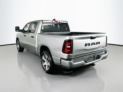 Billet Silver Metallic Clearcoat 2025 RAM 1500 Express