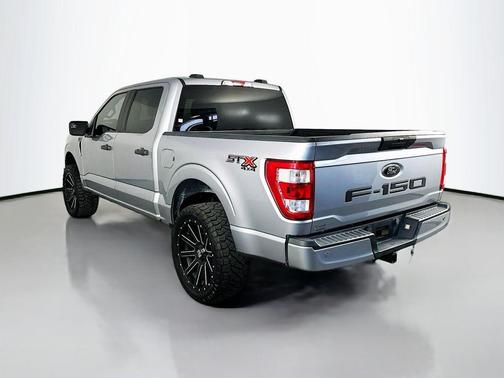 ICONIC SILVER METALLIC 2021 Ford F-150 XL