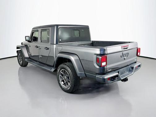 Granite Crystal Metallic Clearcoat 2021 Jeep Gladiator Overland