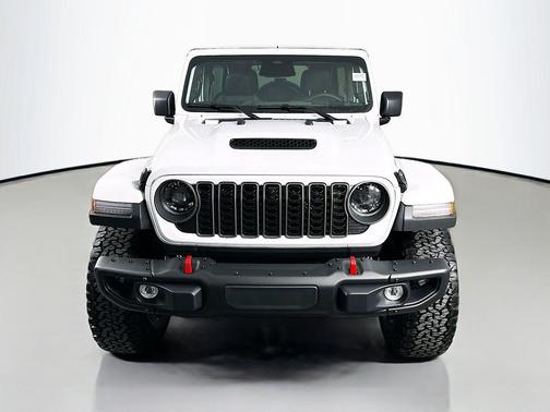 Bright White Clearcoat 2026 Jeep Wrangler Rubicon