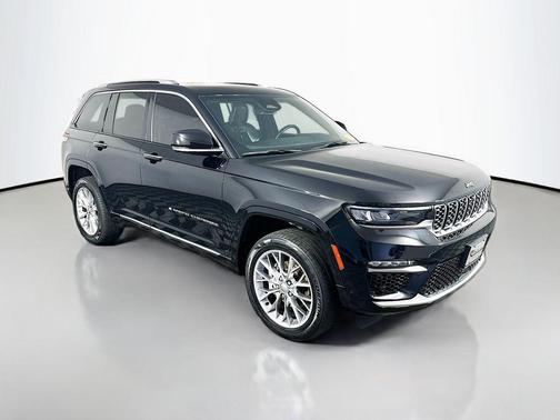 2023 Jeep Grand Cherokee Summit