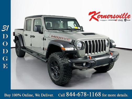 Sting-Gray Clearcoat 2022 Jeep Gladiator Mojave 4x4