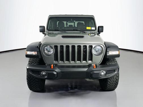 Sting-Gray Clearcoat 2022 Jeep Gladiator Mojave 4x4