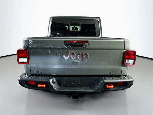 Sting-Gray Clearcoat 2022 Jeep Gladiator Mojave 4x4