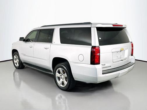 Silver Ice Metallic 2016 Chevrolet Suburban LT