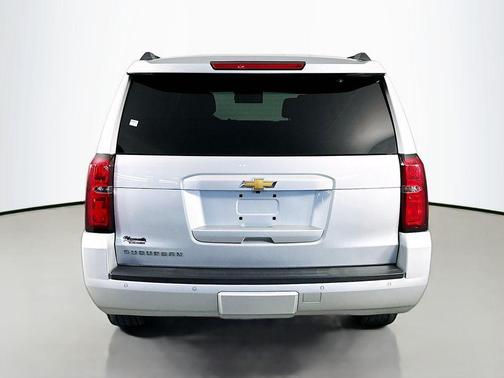 Silver Ice Metallic 2016 Chevrolet Suburban LT