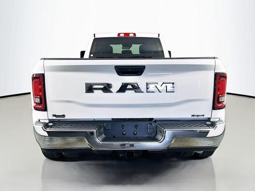 2026 RAM 3500 Tradesman Crew Cab 4x2 8' Box