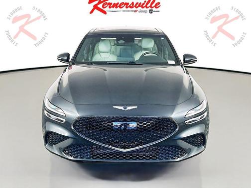 2023 Genesis G70 2.0T RWD