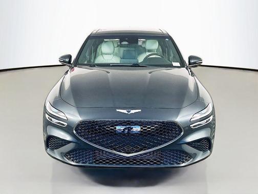 2023 Genesis G70 2.0T RWD