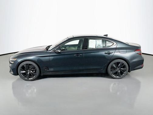 2023 Genesis G70 2.0T RWD