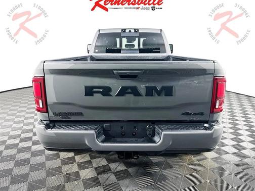 2026 RAM 3500 Laramie Crew Cab 4x4 8' Box