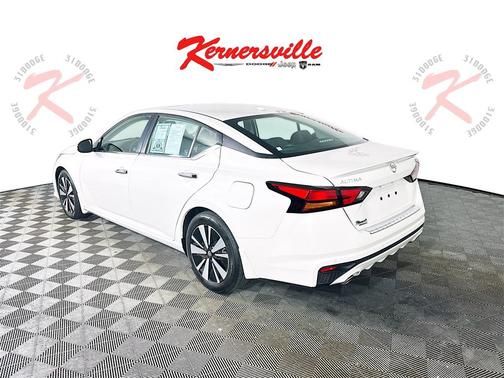 2021 Nissan Altima 2.5 SV