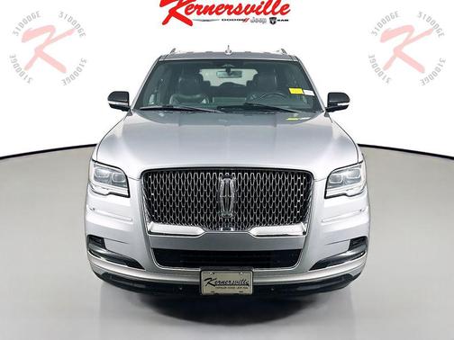 2022 Lincoln Navigator Standard L