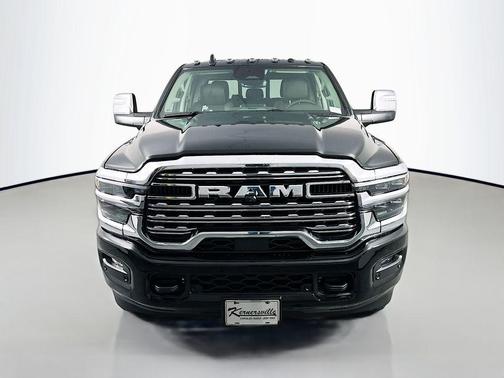 Diamond Black Crystal Pearlcoat 2026 RAM 3500 Longhorn