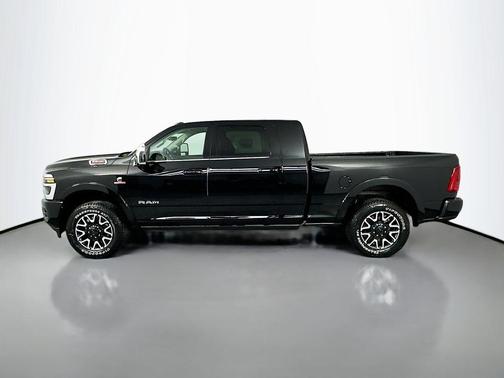 Diamond Black Crystal Pearlcoat 2026 RAM 3500 Longhorn