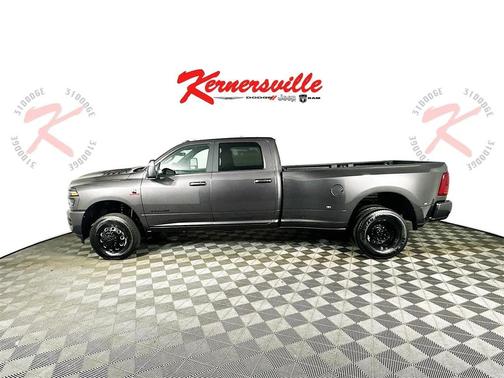 2026 RAM 3500 Laramie Crew Cab 4x4 8' Box