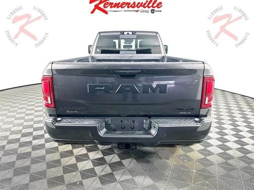 2026 RAM 3500 Laramie Crew Cab 4x4 8' Box