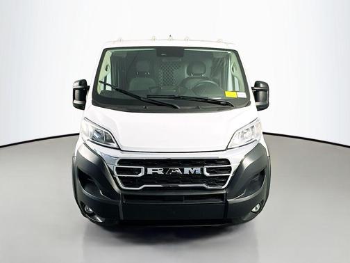 Bright White Clearcoat 2025 RAM ProMaster 2500 Tradesman