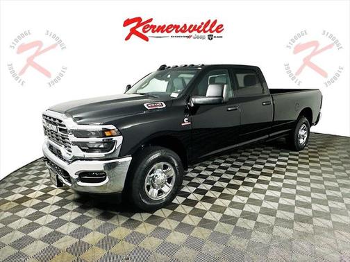 2025 RAM 2500 Tradesman Crew Cab 4x2 8' Box